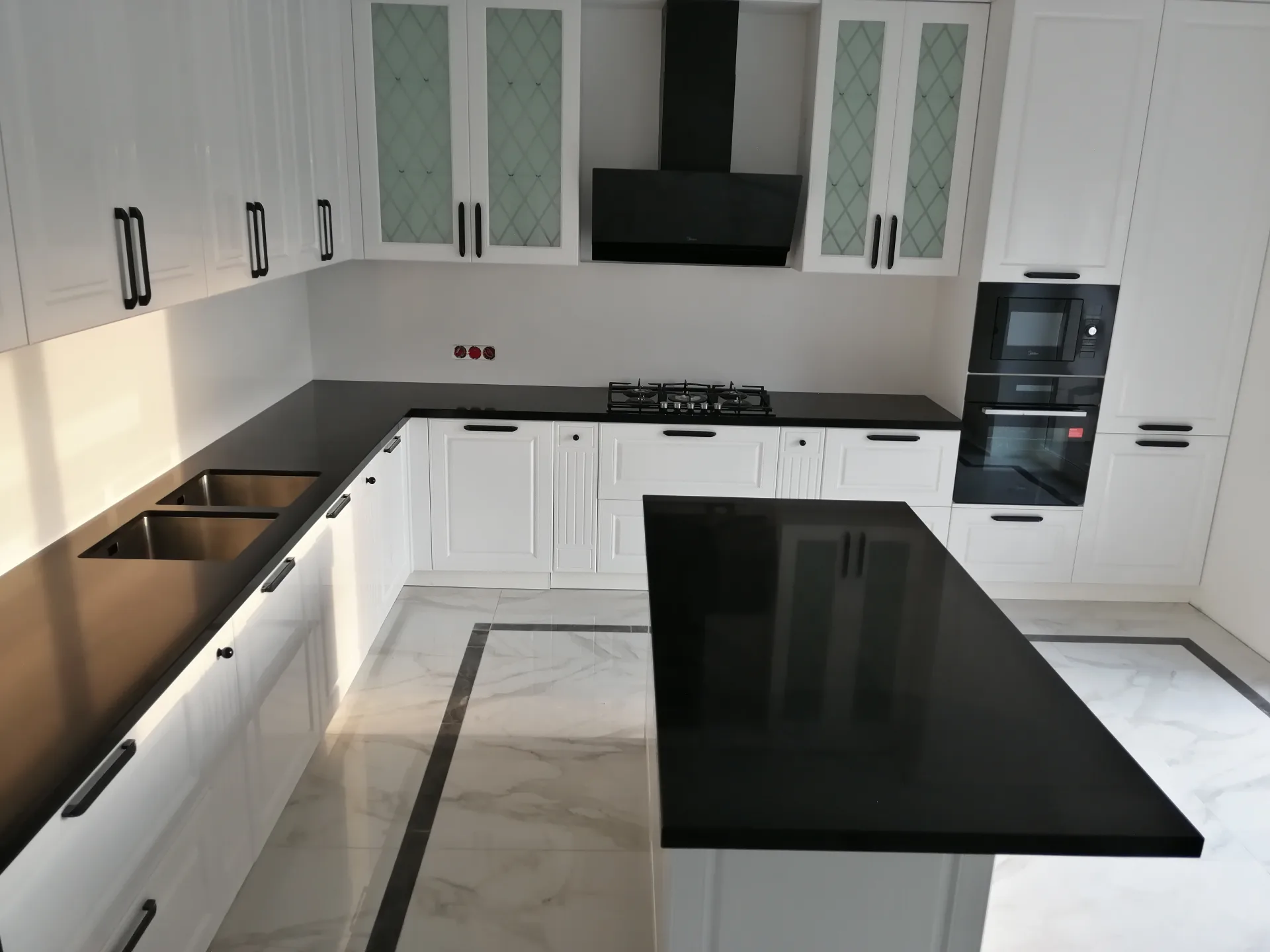 Столешницы из искусственного камня на заказ в Минске