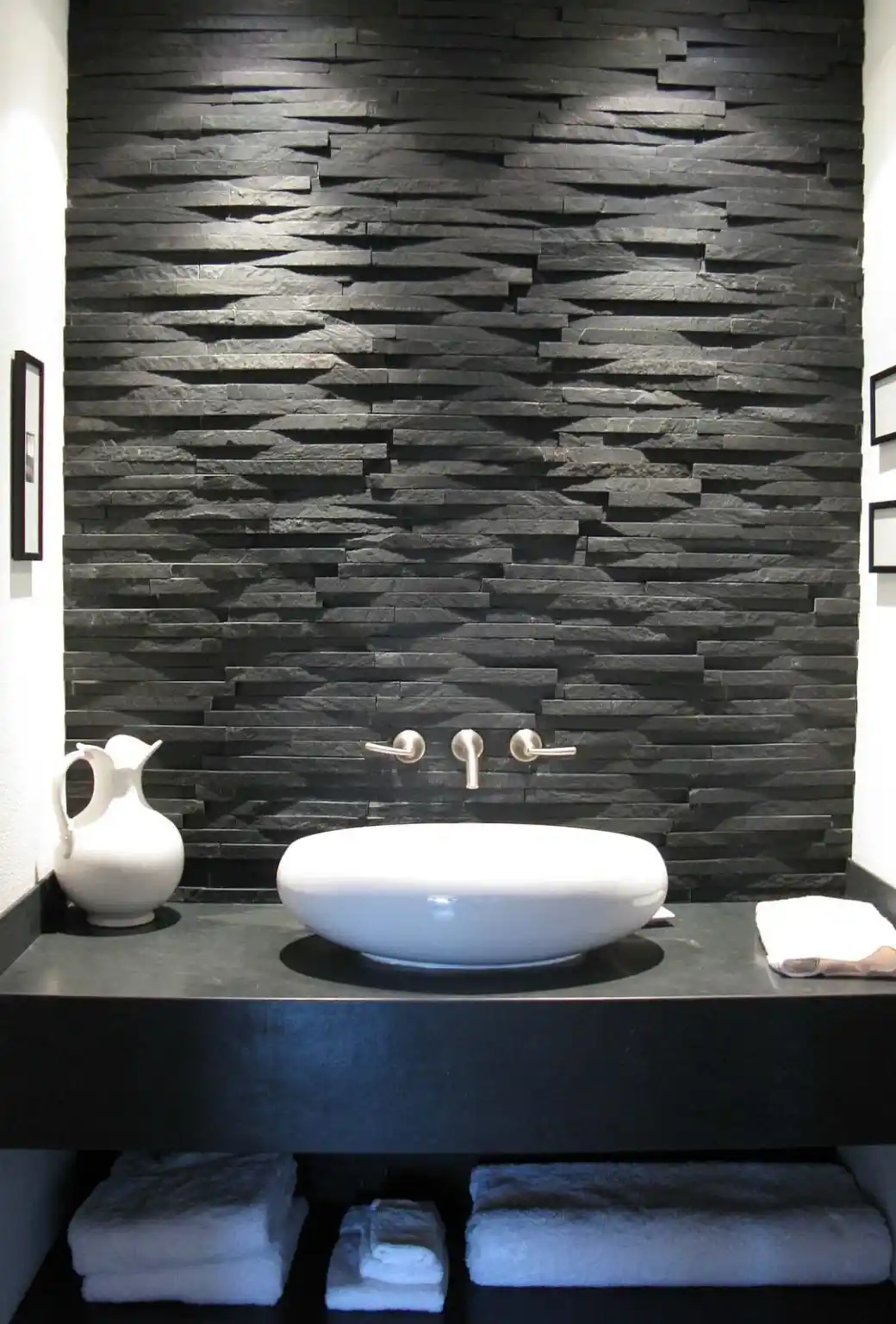 Сланец (натуральный камень с фактурой) — столешница в ванную